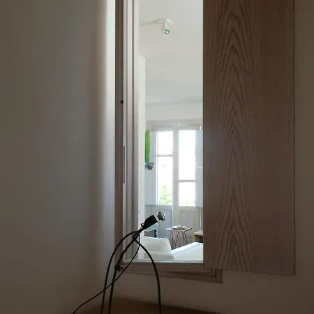 Excelentes Vistas En La Plaza De La Verdura Pontevedra